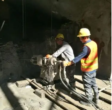 连南水下抗分散灌浆料特点 水下不分散注浆料介绍